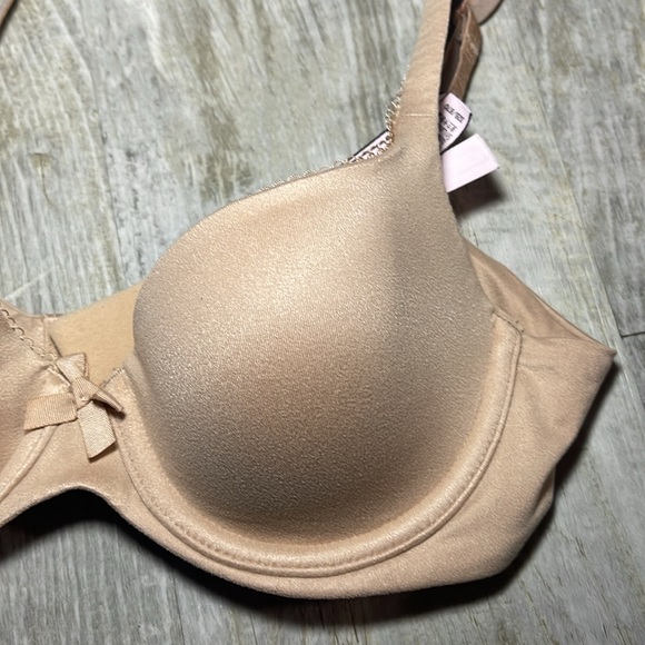 32B Victoria’s Secret Body by Victoria Praline lined Demi smooth Logo straps - Picture 4 of 14